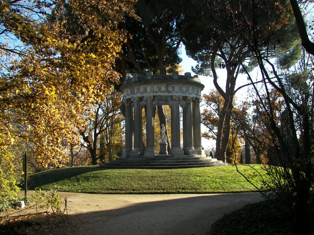 Templo de Baco El Capricho