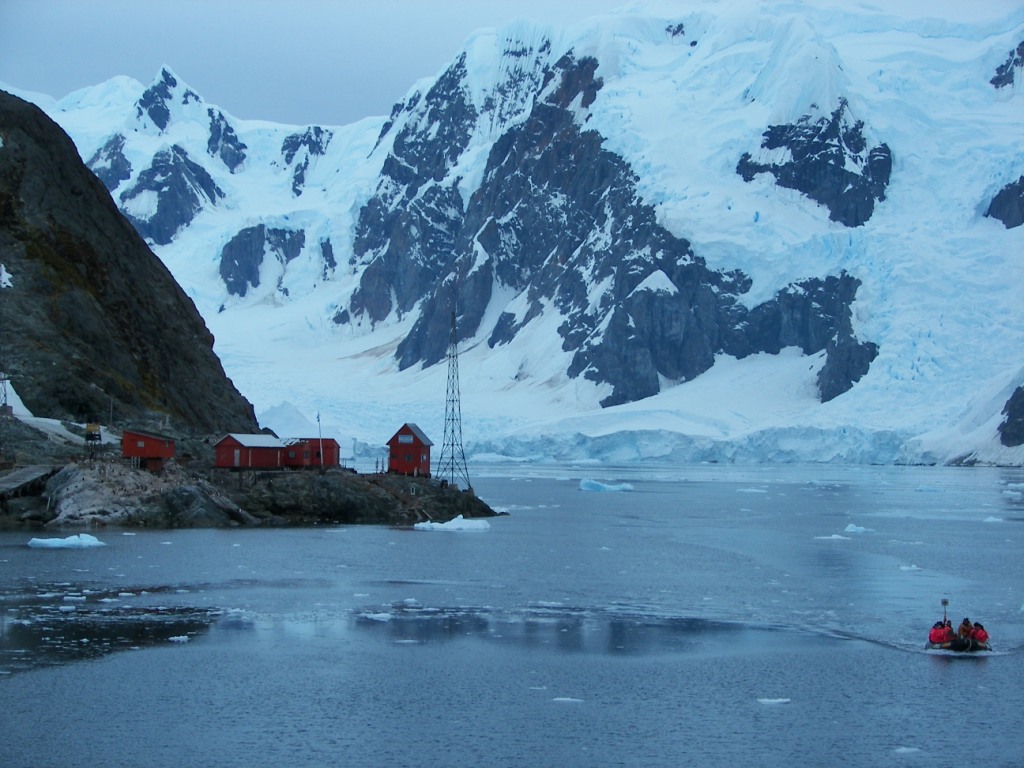 Almirante Brown Antártida