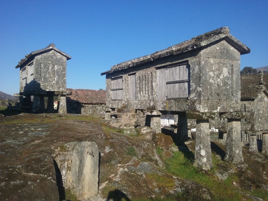 hórreos de Lindoso