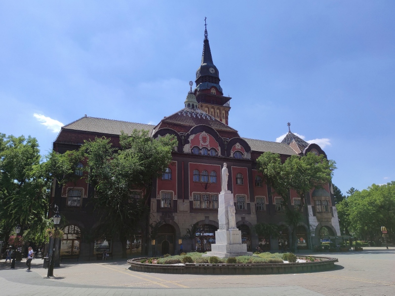 Modernismo en Serbia: Ayuntamiento de Subotica